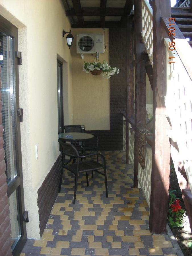 Гостиный Двор Odessa Exteriör bild